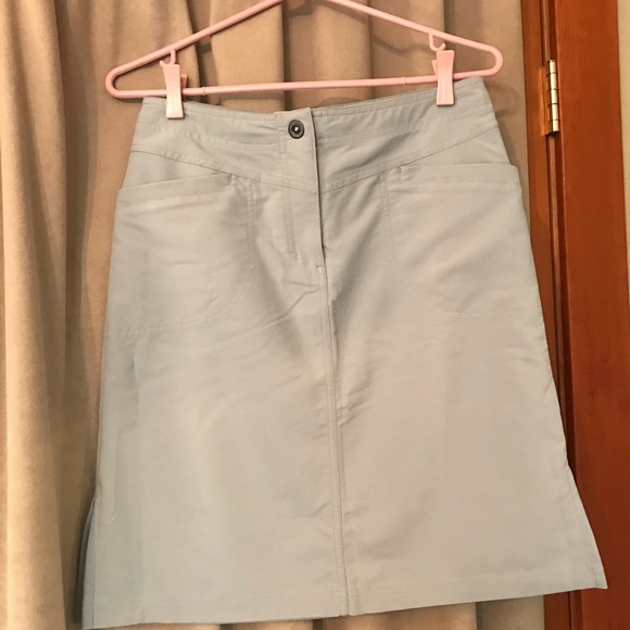 😀 $30/3 MEC Hiking skirt 2 NWOT - Picture 1 of 3